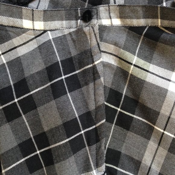 Limité - Grey & White Plaid Maxi Skirt - Picture 10 of 13